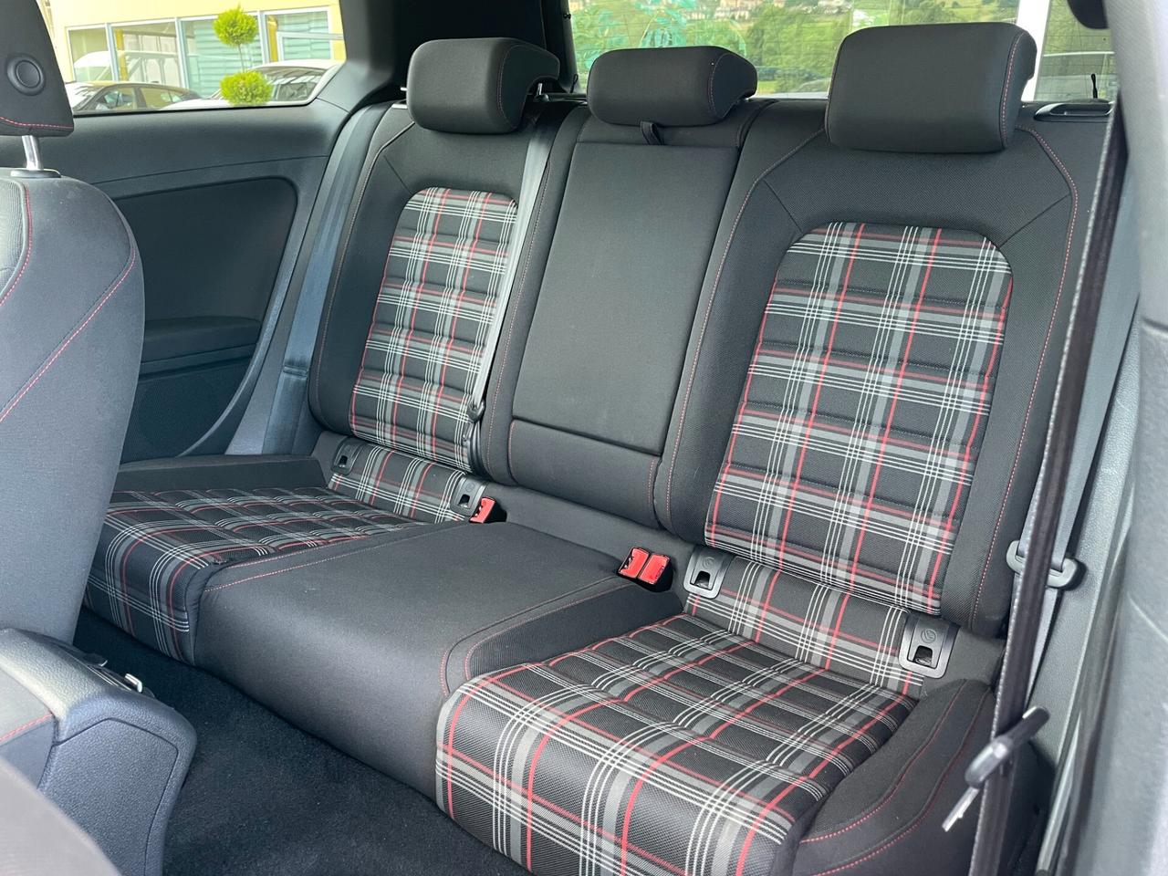 Volkswagen Golf GTI Performance 2.0 TSI 3p. "MANUALE"