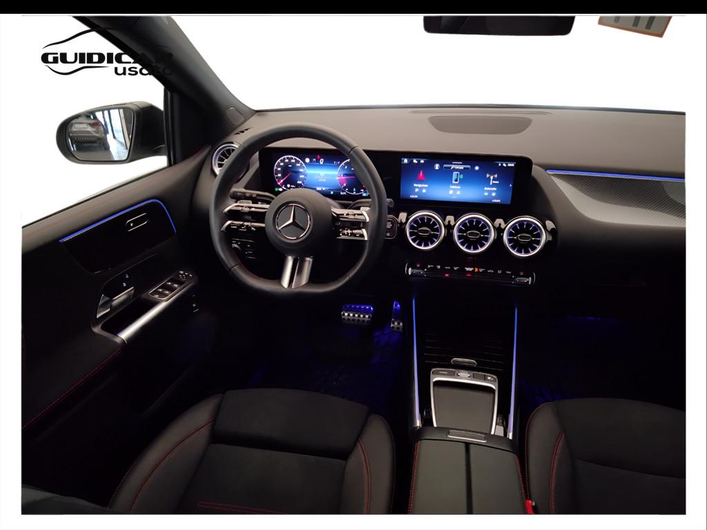 Mercedes-Benz Classe B - W247 2023 - B 180 d AMG Line Advanced Plus auto
