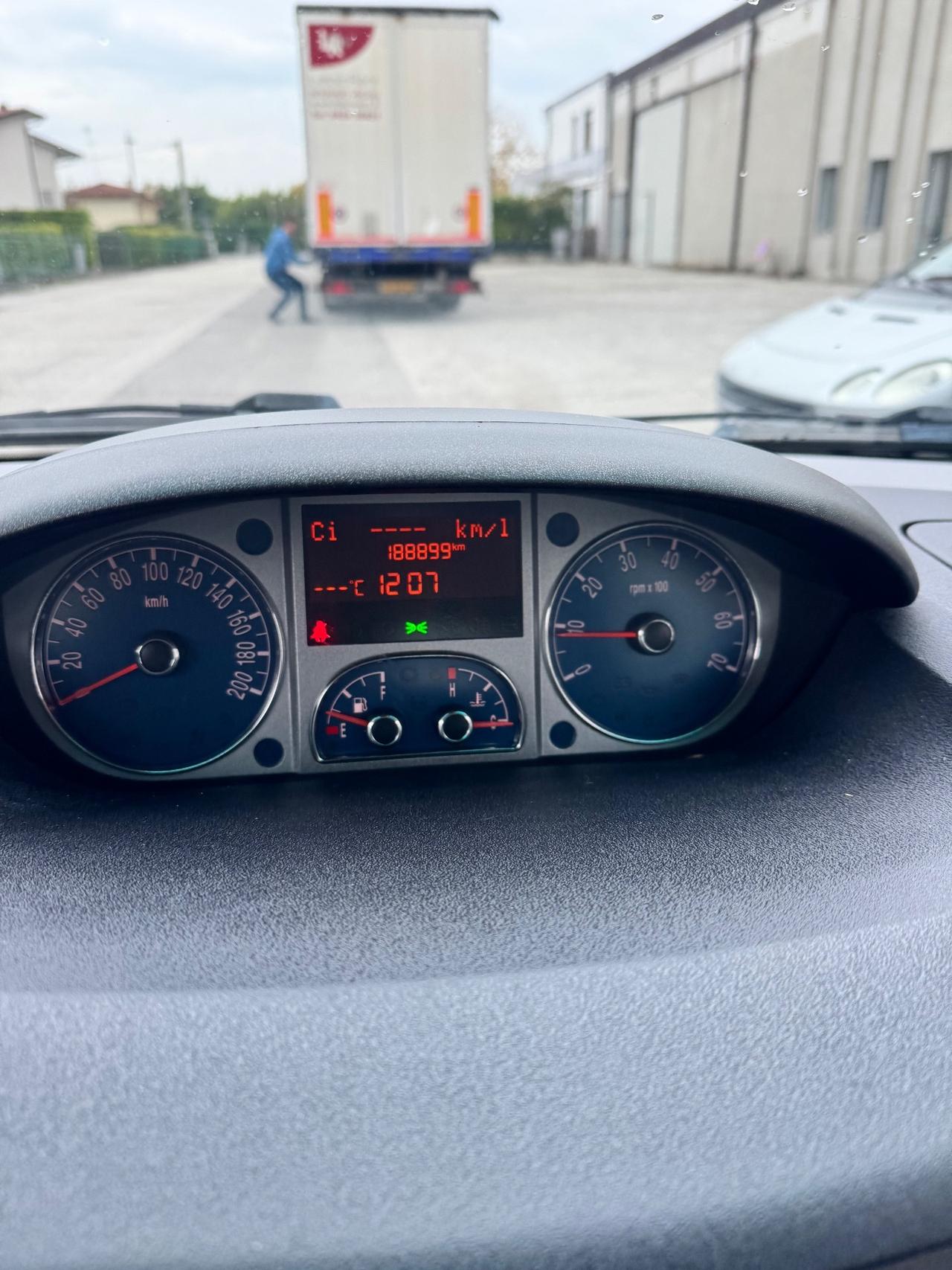 Lancia MUSA 1.3 Mjt 95 CV OTTIMA PER NEOPATENTATI