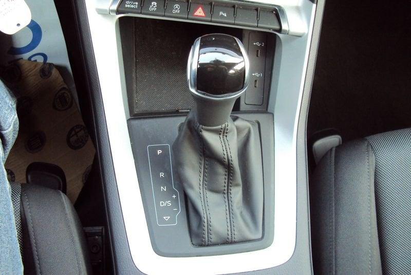 Audi Q3 40 TFSI quattro S tronic