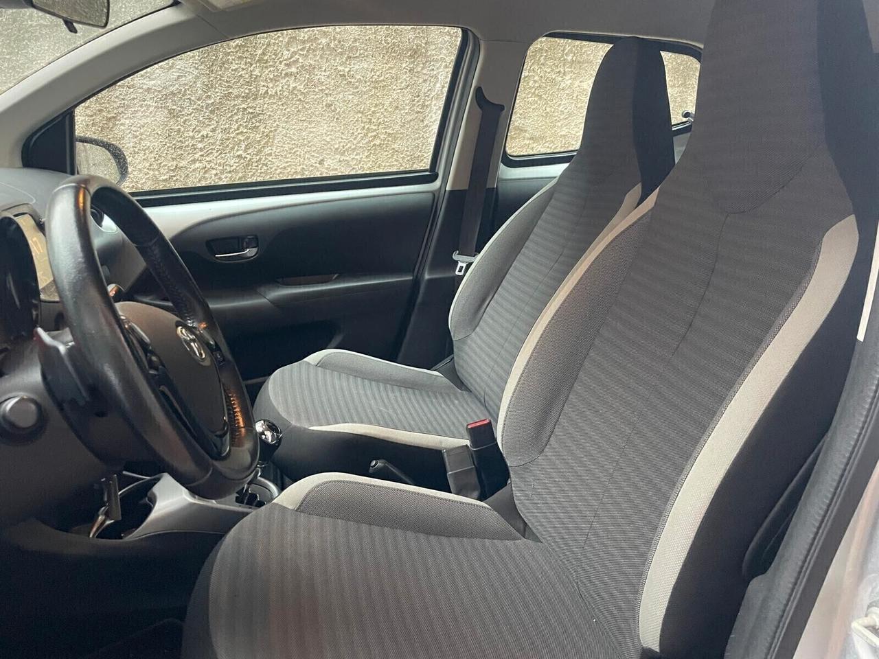 TOYOTA AYGO 1.0 AUTOMATICA* PREZZO VERO* 5 PORTE UNIPRO- KM CERTI- GARANZIA 12 MESIU