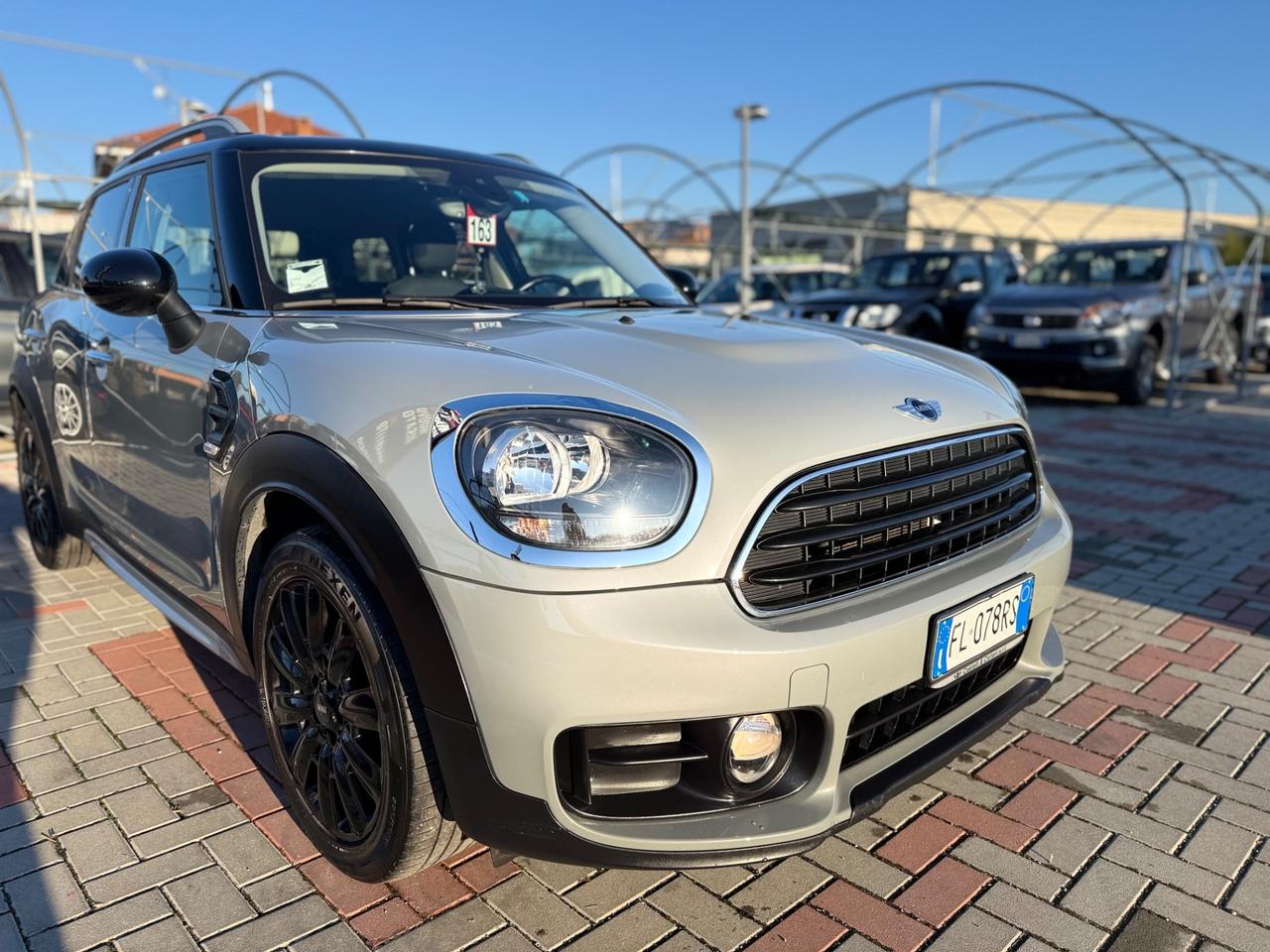 Mini Cooper Countryman 1.5 Hype GANCIO TRAINO