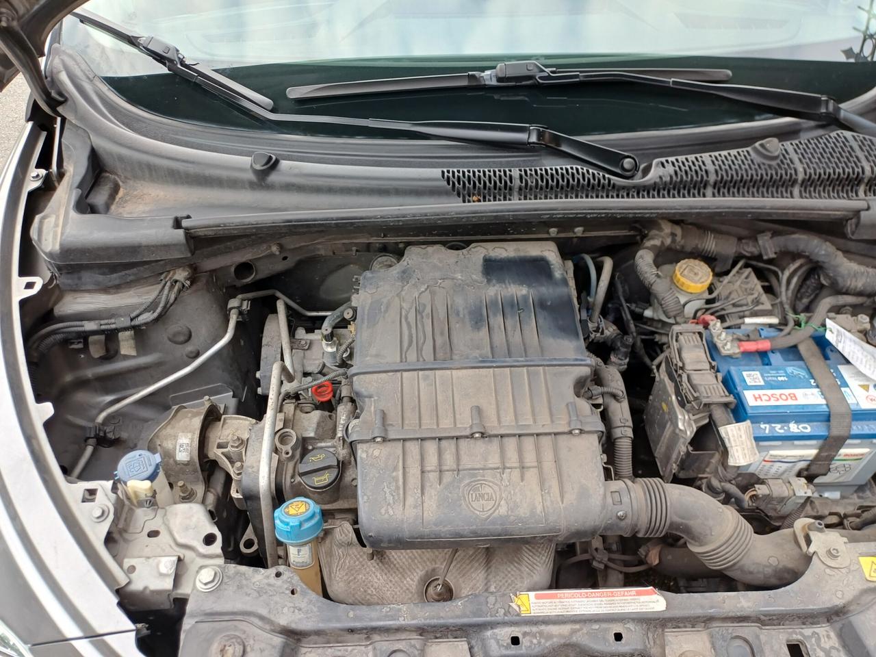 Lancia Ypsilon 1.2 PER NEOPATENTATI