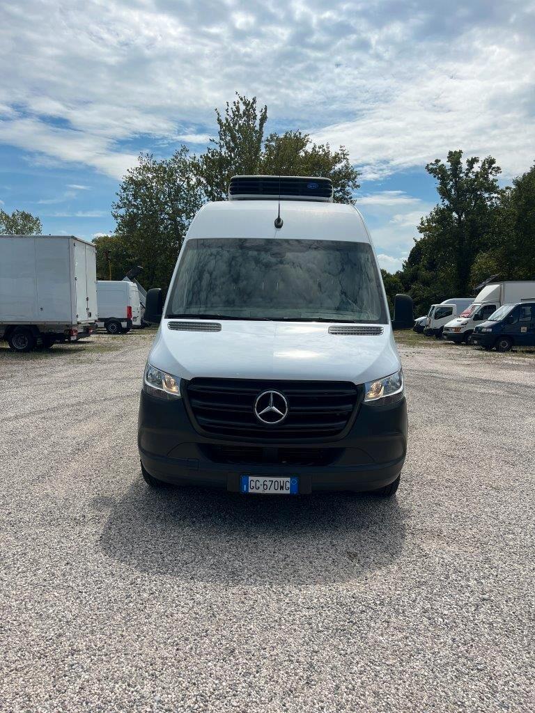 MERCEDES FRIGO CARRIER XARIOS