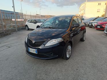 LANCIA Ypsilon 1.2 69 CV 5 porte GPL Ecochic Gold