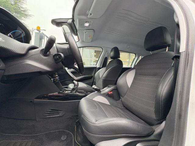 PEUGEOT 2008 BlueHDi 100 S&S Allure