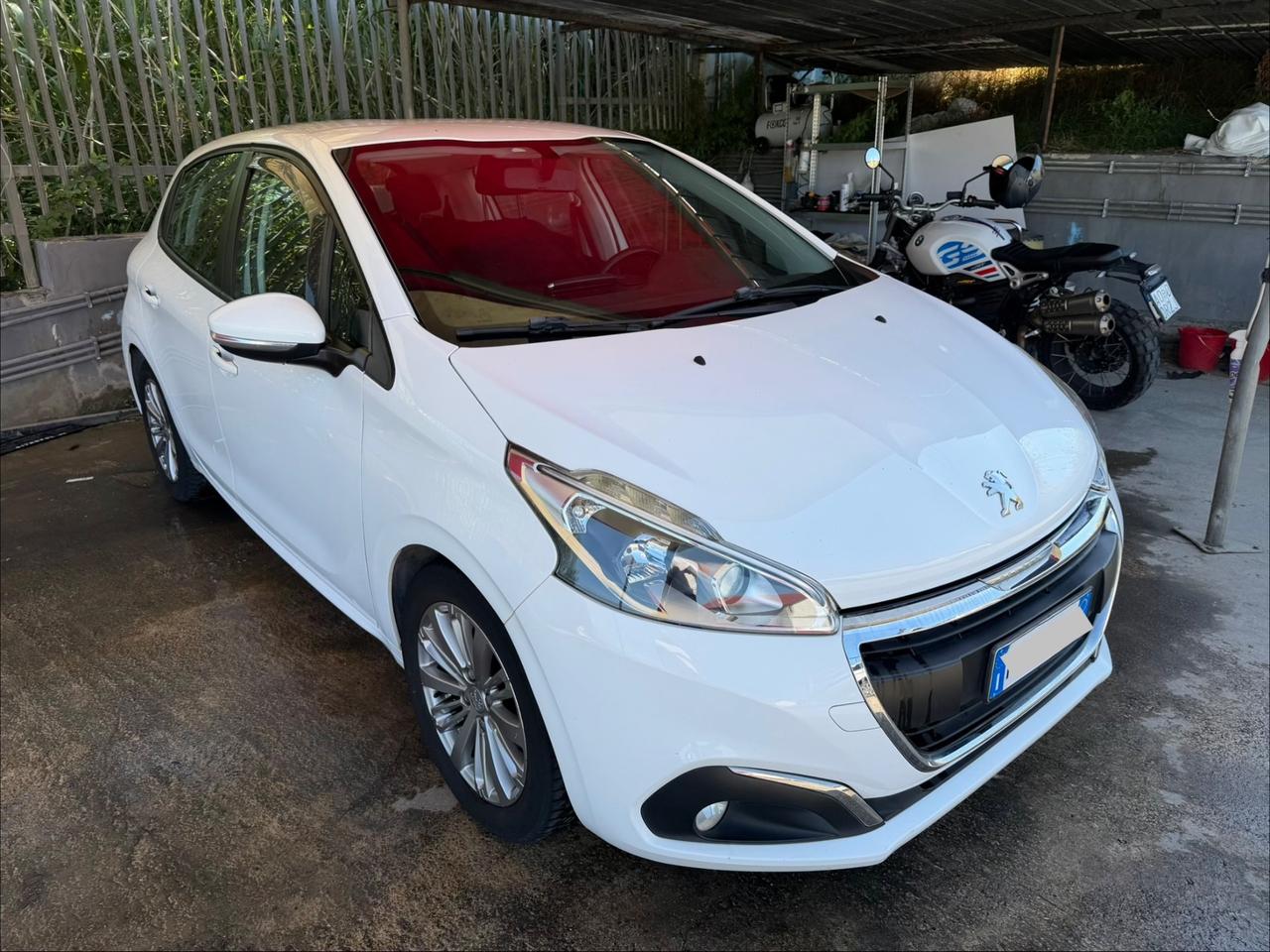 Peugeot 208 BlueHDi 75 5 porte Allure