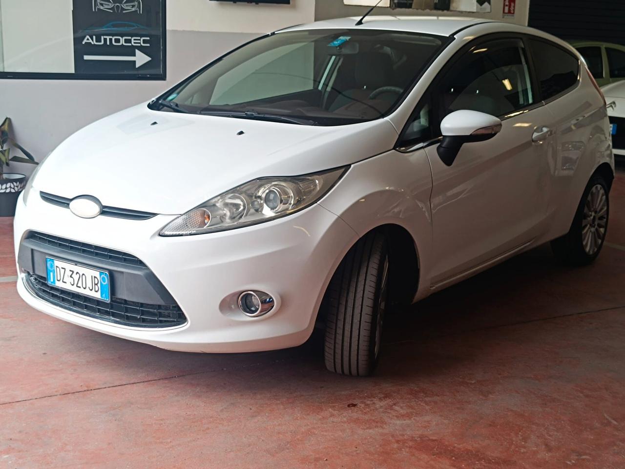 Ford Fiesta 1.4 3 porte GPL Per Neopatentati