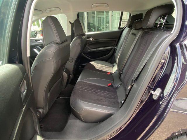 PEUGEOT 308 BlueHDi 120 S&S Allure