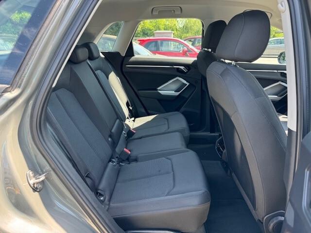 Audi Q3 35 TDI S tronic Business Advanced