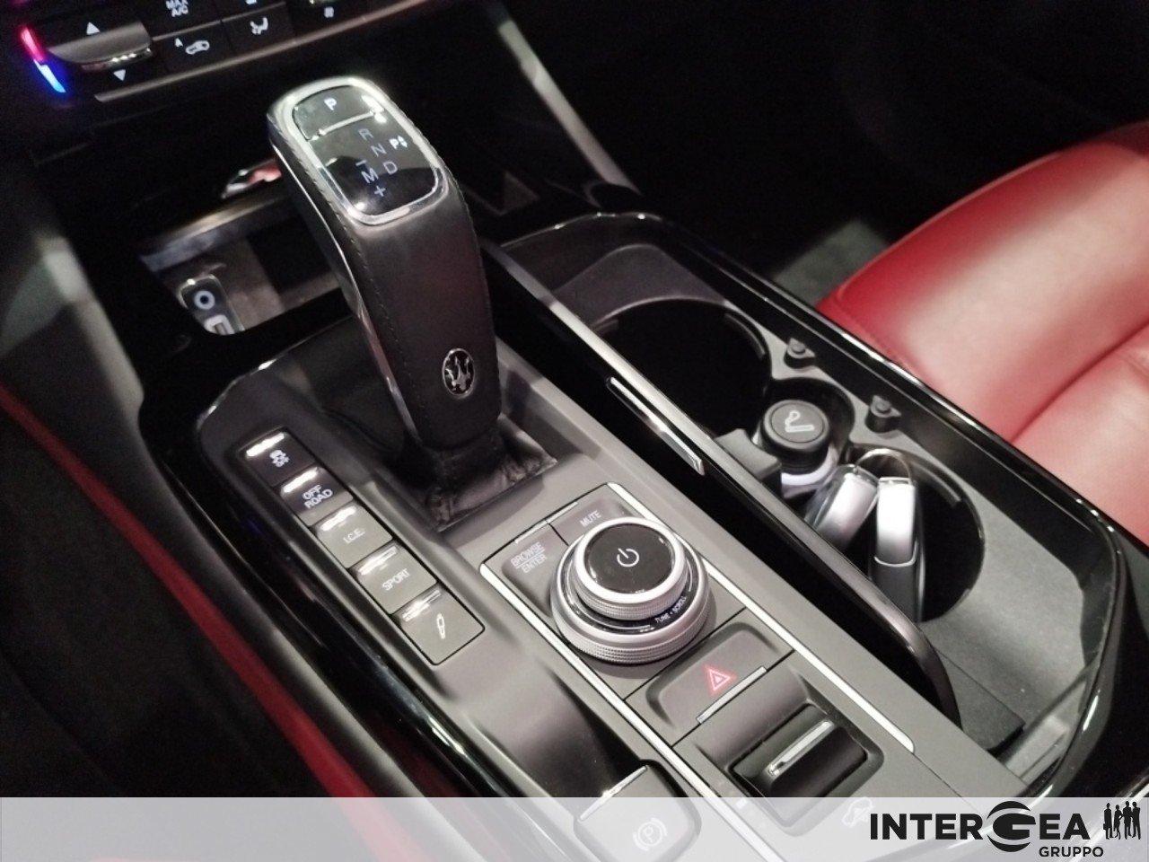 MASERATI Levante 2.0 mhev GT 330cv auto