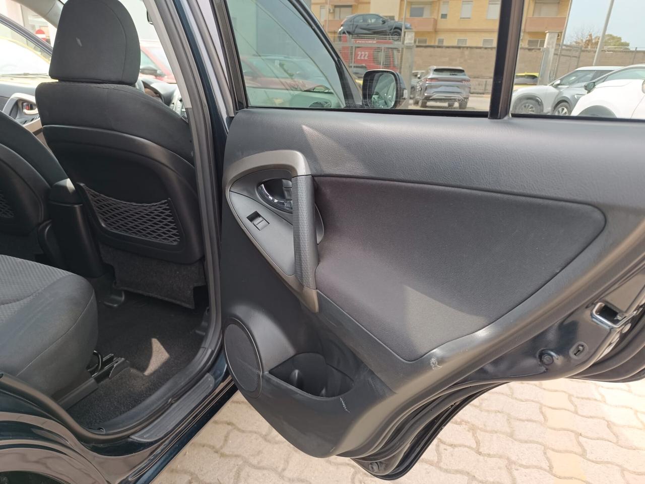 Toyota RAV 4 2.2 D-4D 150 CV DPF