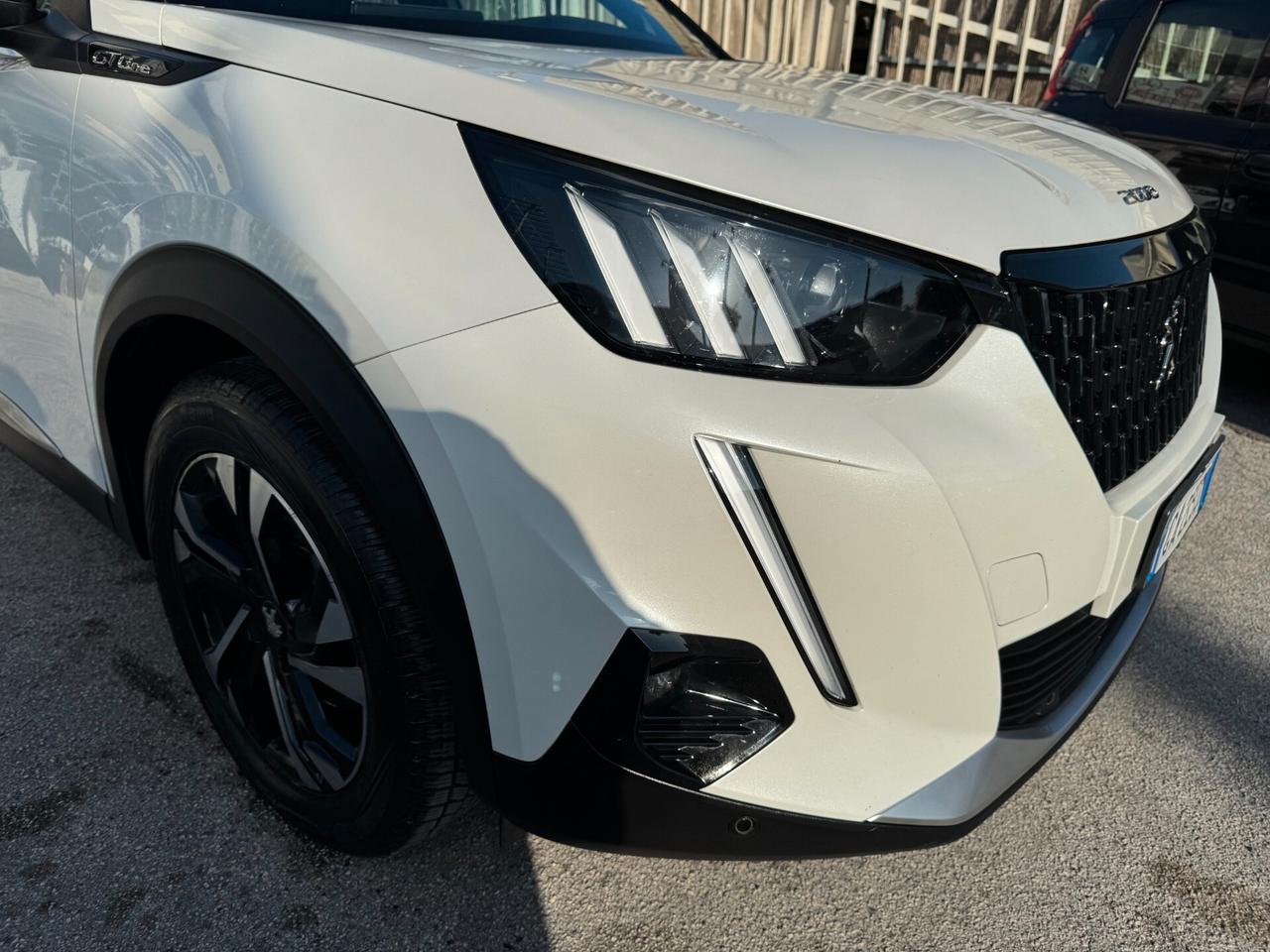 99000km Peugeot 2008 BlueHDi 130 EAT8 GT Line 2020