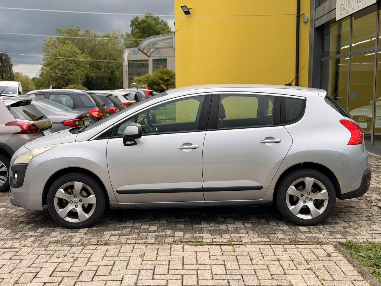 Peugeot 3008 1.6 HDi 110CV Premium