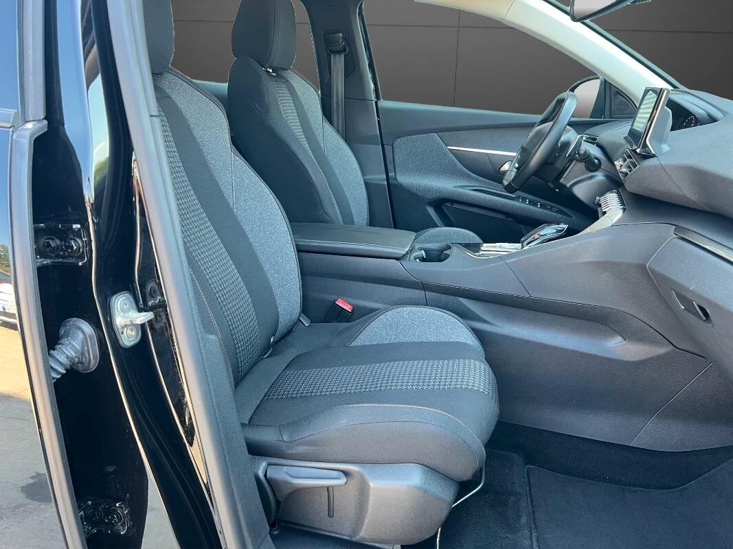 Peugeot 3008 II 1.5 bluehdi Active Business s&s 130cv eat8