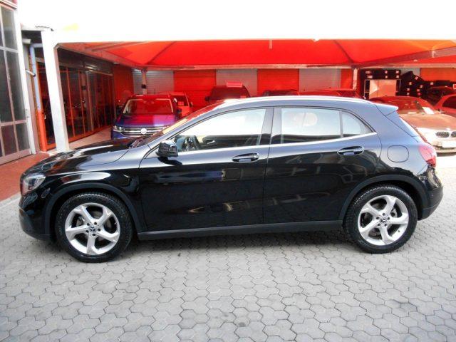MERCEDES-BENZ GLA 180 Sport+TELECAMERE 360°+NAVIG+SEDILI RISCALDATI