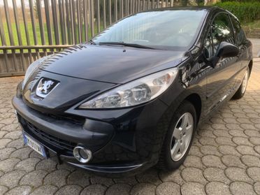 Peugeot 207 1.4 88CV 3p. ONE Line