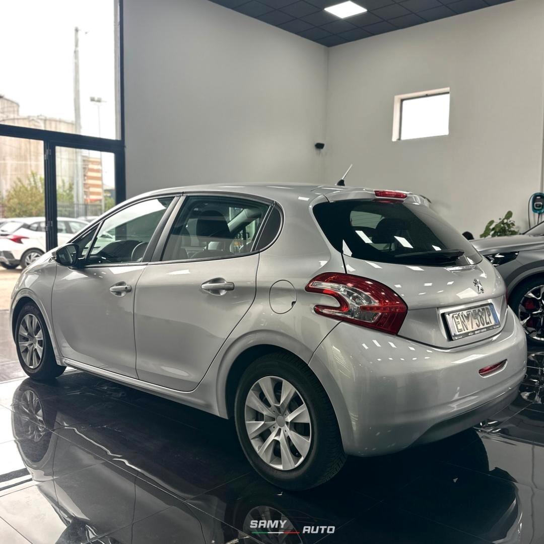 Peugeot 208 1.4 HDi 68 CV 5 porte Access