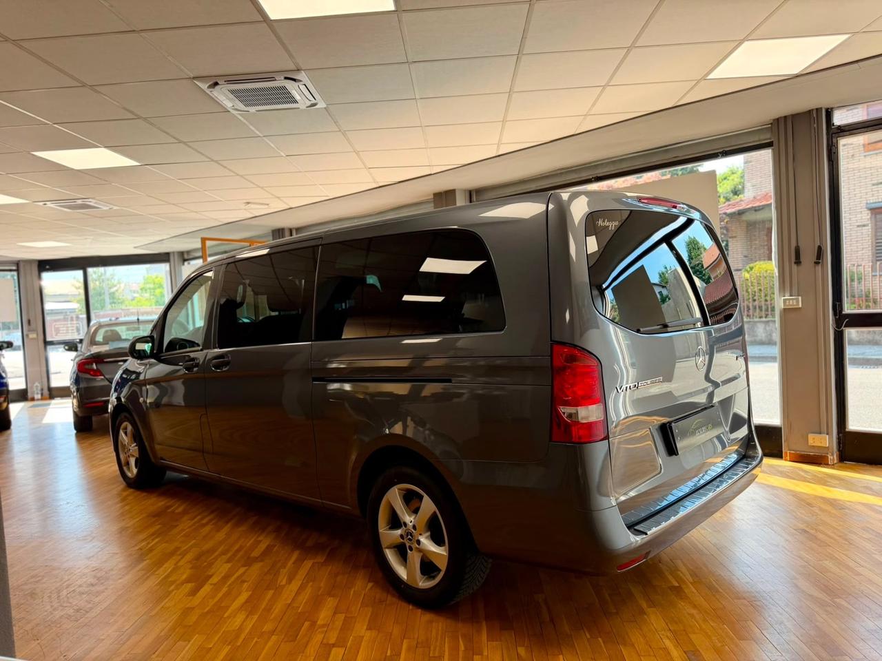 Mercedes-benz Vito MB VITO-TOURER 9PST 2.2CDI Extra-Long VIP