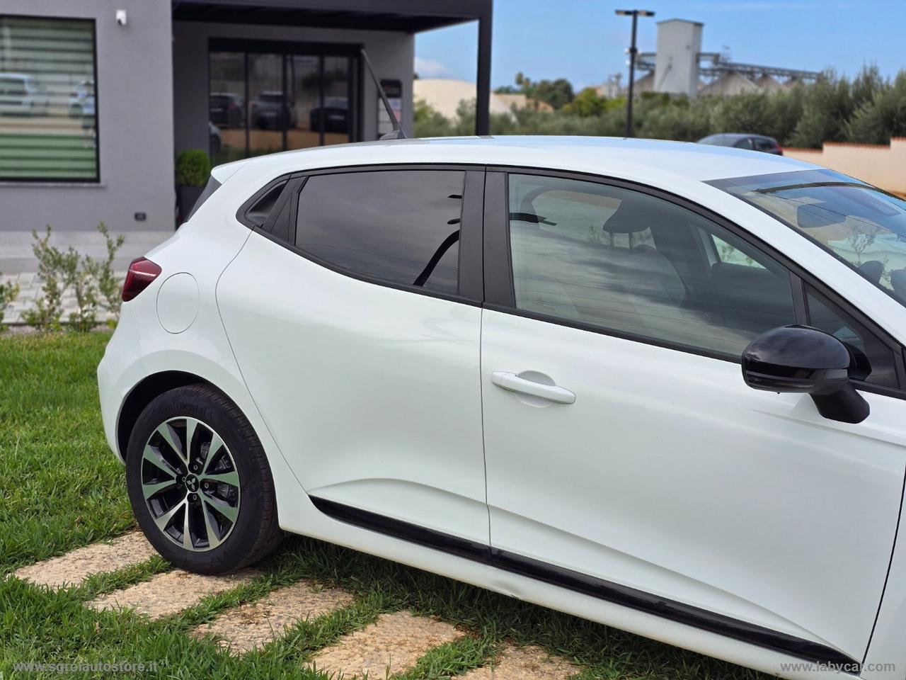 MITSUBISHI Colt 1.0L turbo 90 CV Invite