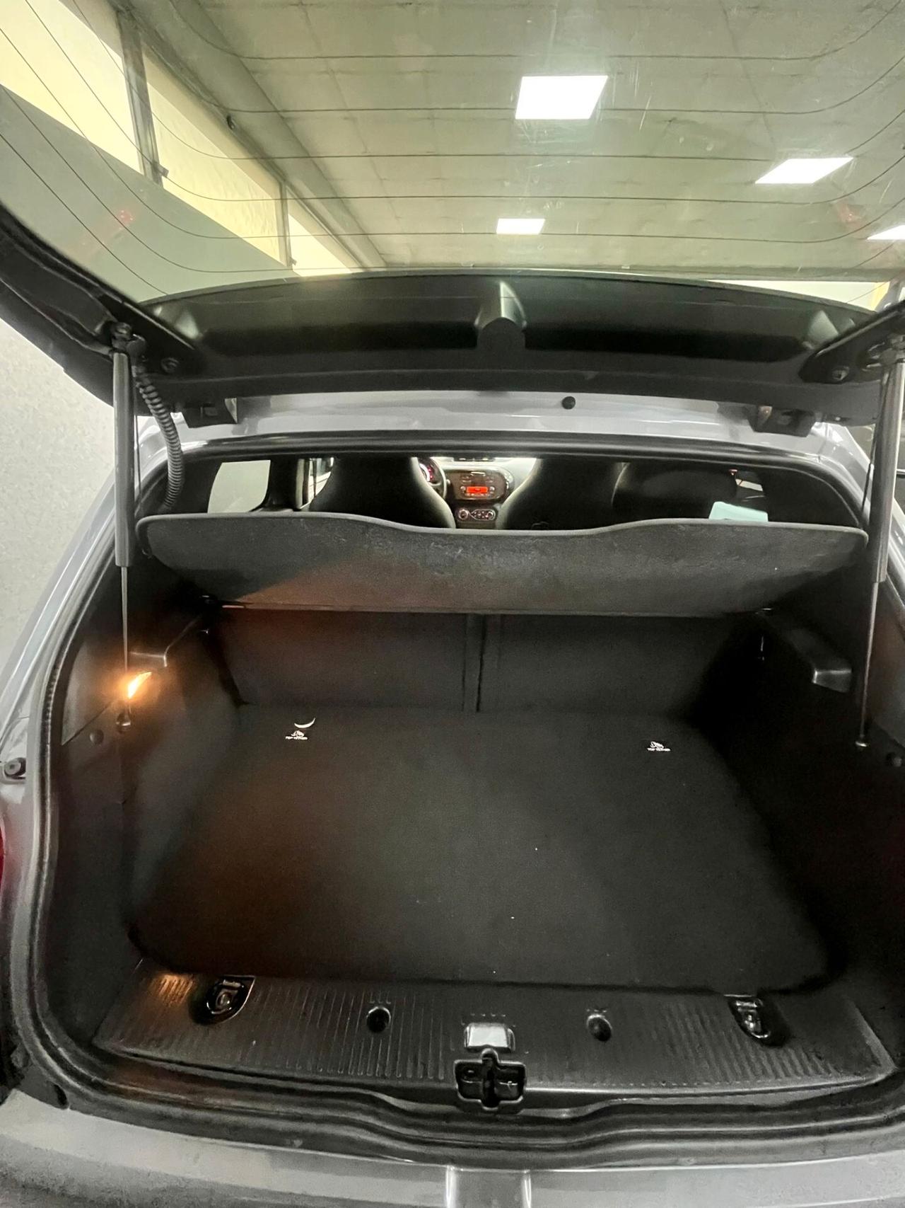 Renault Twingo TCe 90 CV EDC Intens