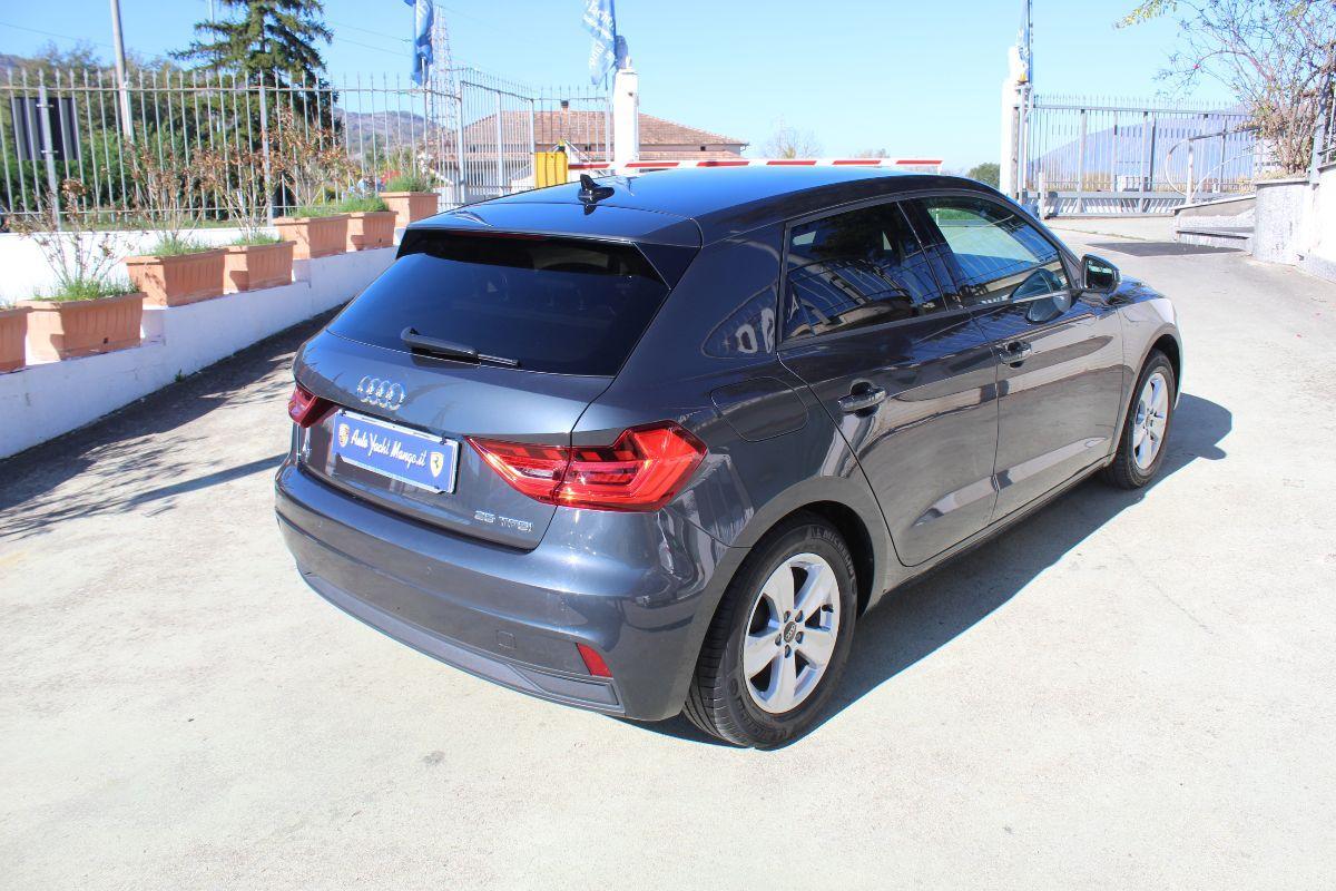 AUDI - A1 Sportback - A1 allstreet 25 TFSI Admired