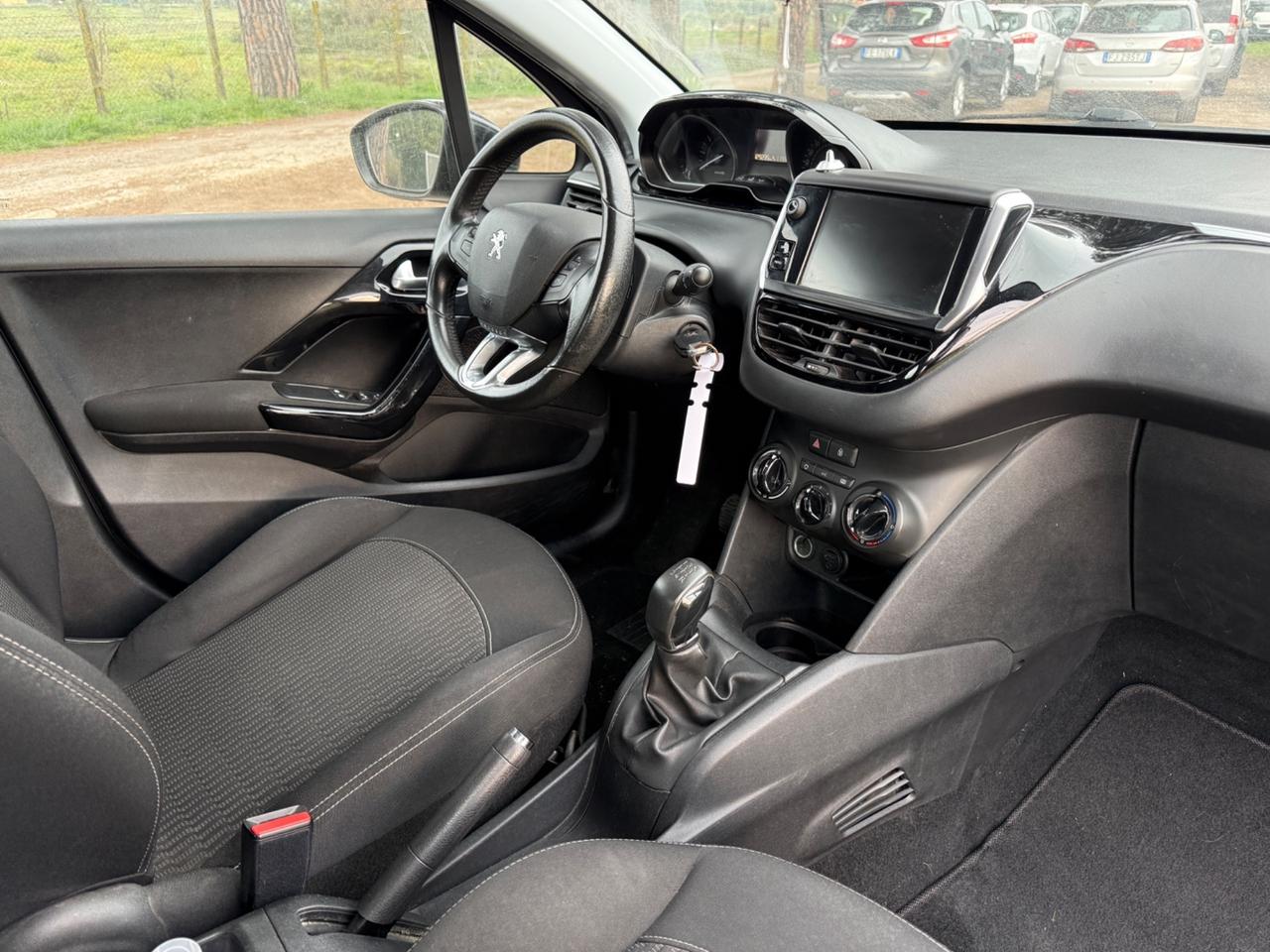 Peugeot 208 PureTech 82 5p. GPL Active