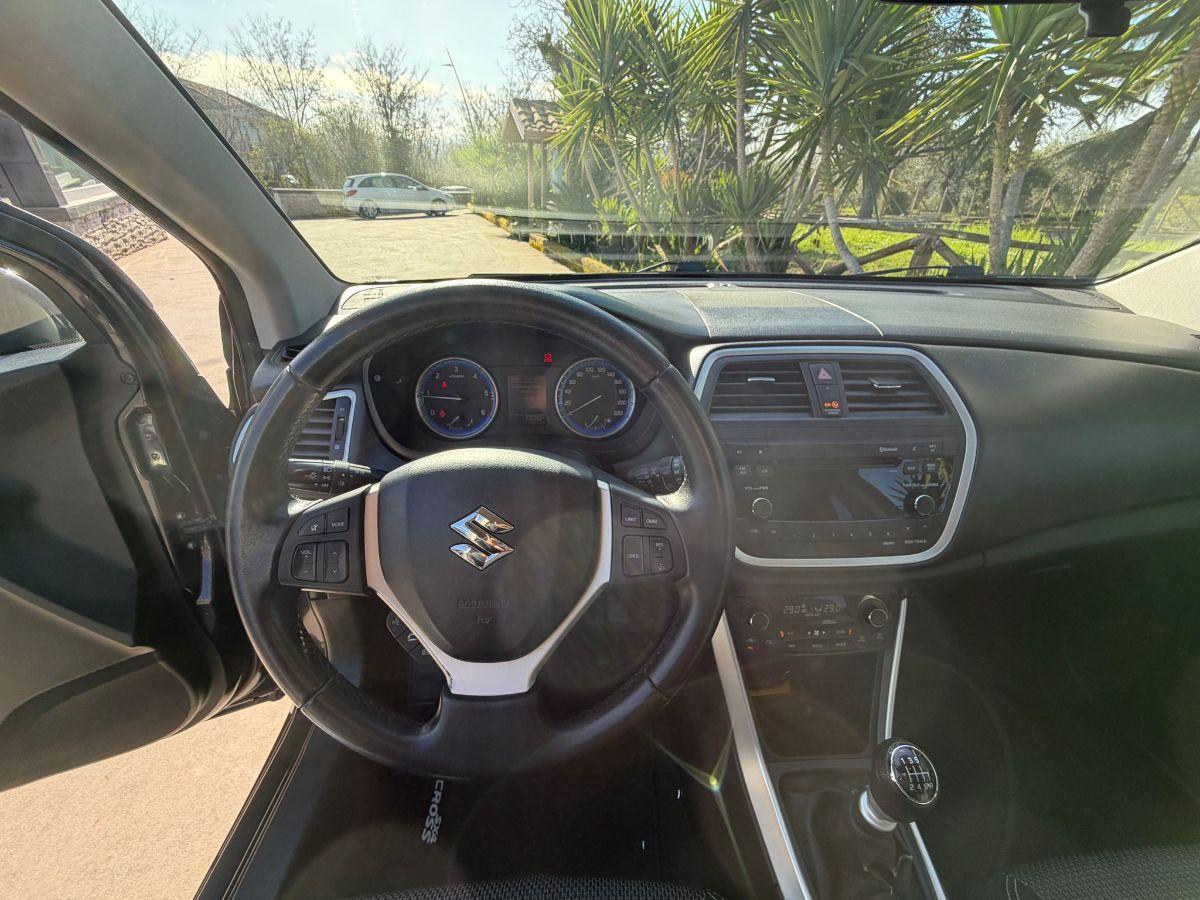 SUZUKI - S-Cross