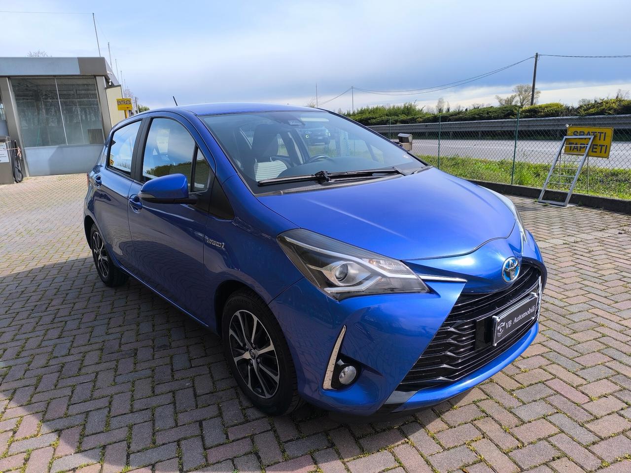 Toyota Yaris 1.5 Hybrid 5 porte Active