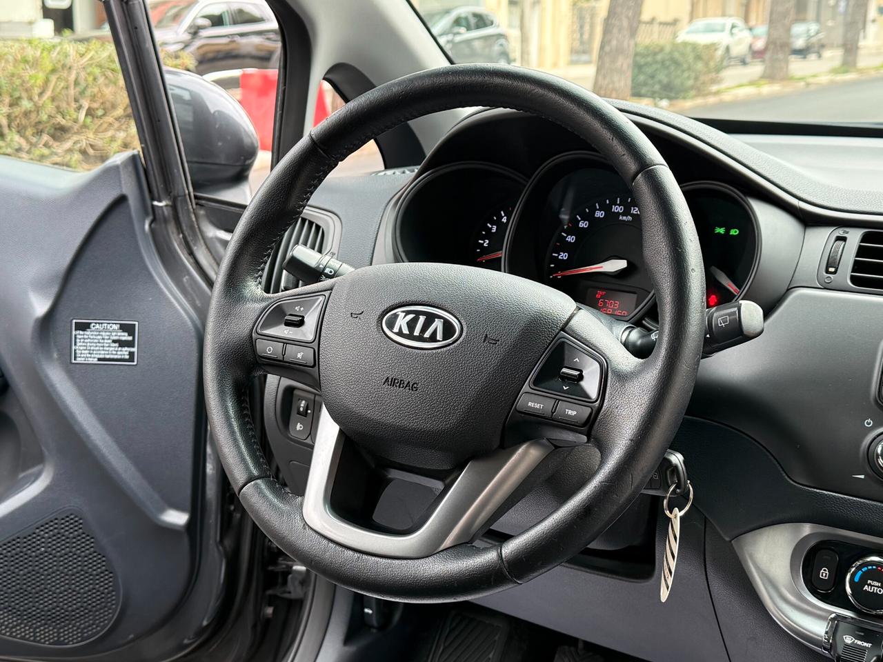 Kia Rio 1.4 CRDi 90CV 5P. EX PLUS *LED - 2012