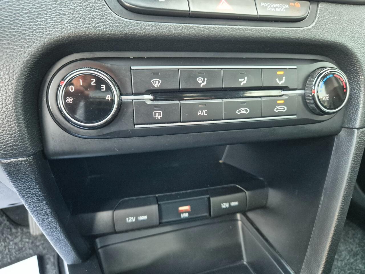 Kia Ceed 1.0 T-GDi 120 GPL Style