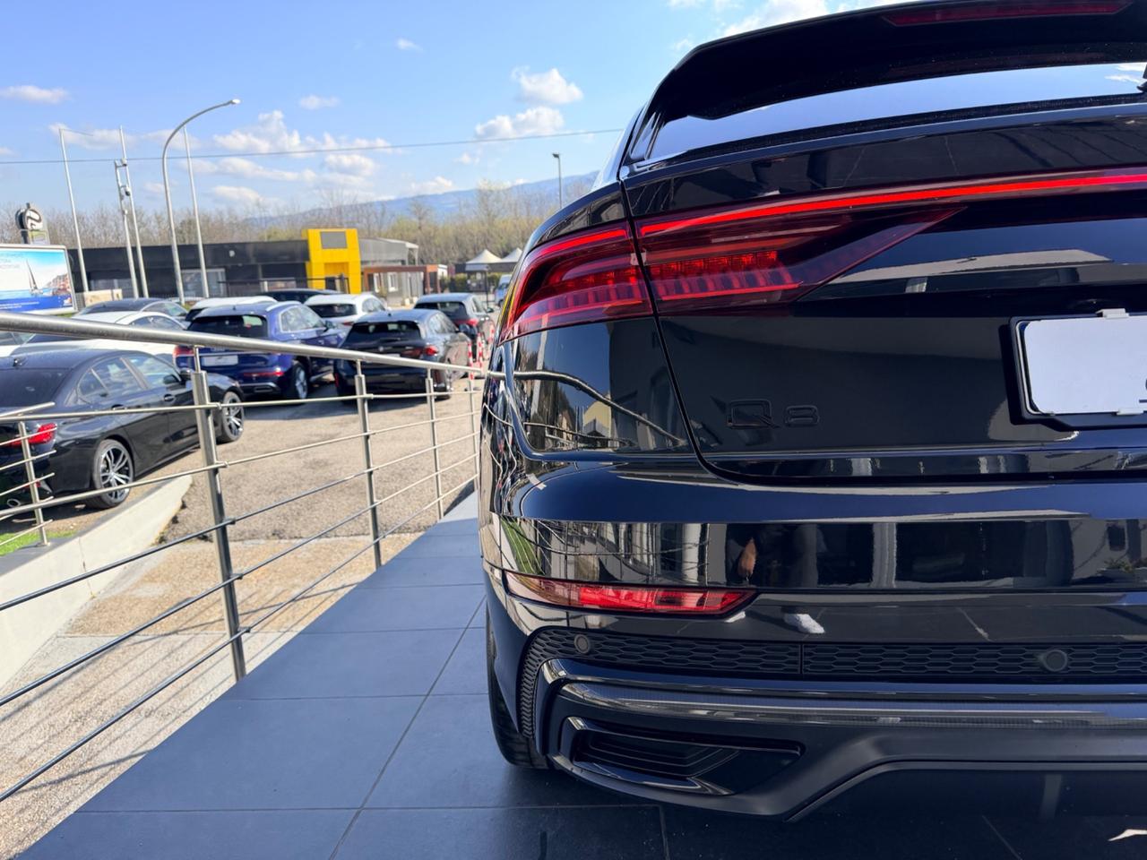 Audi Q8 50 TDI 286 CV quattro s-line plus cerchi 23