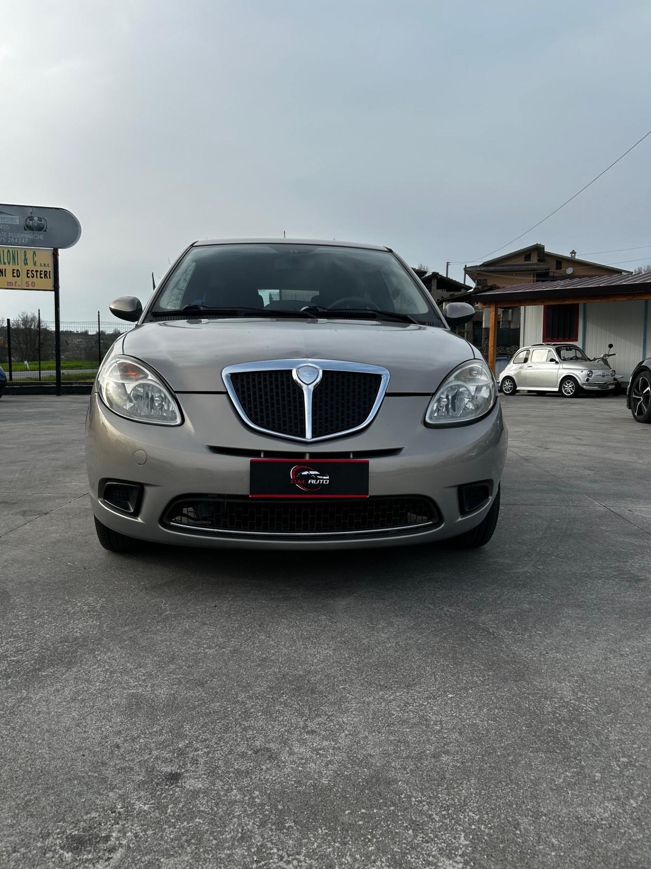 Lancia Ypsilon 1.2 Argento