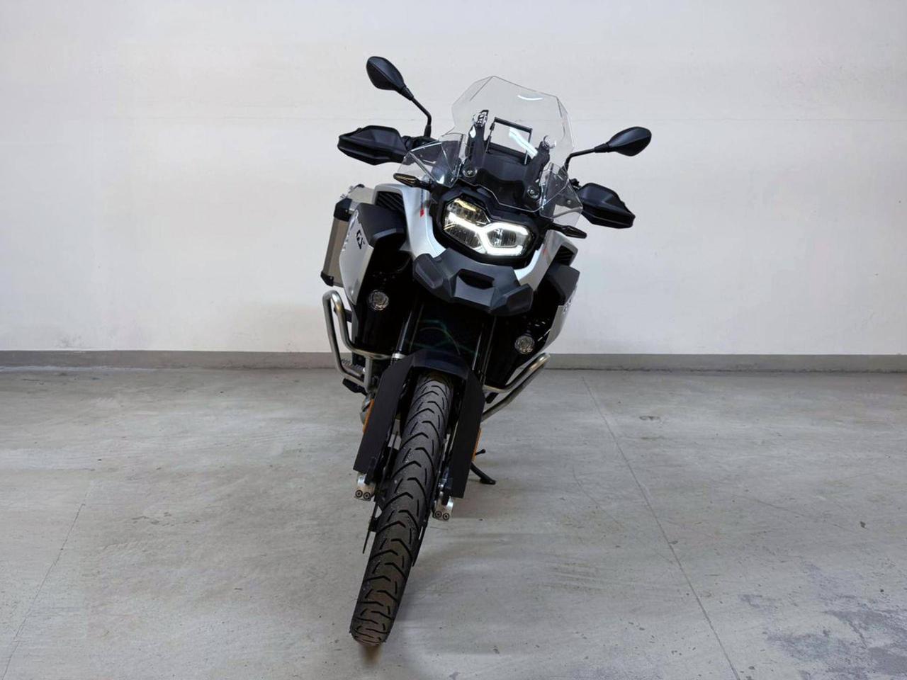BMW F 900 GS Adventure Ride Pro