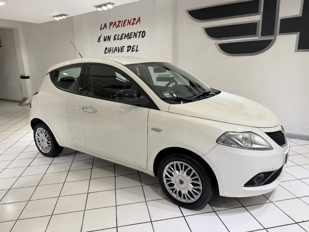 Lancia Ypsilon 1.2 Gold 69cv my16