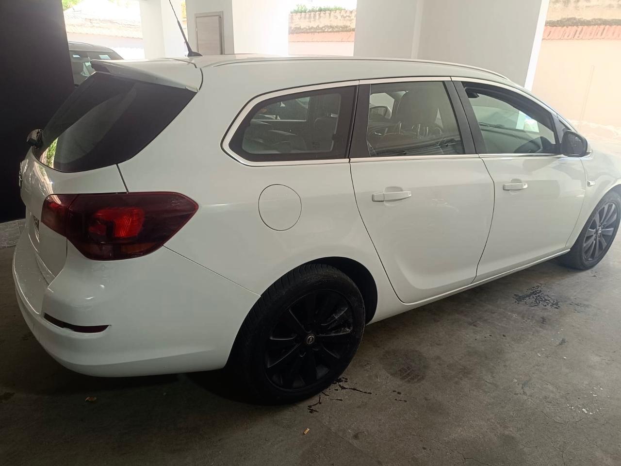 Opel Astra 1.7 CDTI 110CV Sports Tourer Elective