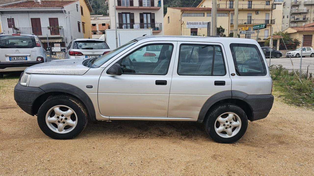 LAND ROVER FREELANDER 2.0 111 CV 2002 5P 4X4 E3 BUSINESS