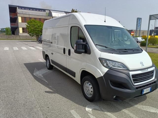 Peugeot BOXER 335 2.0