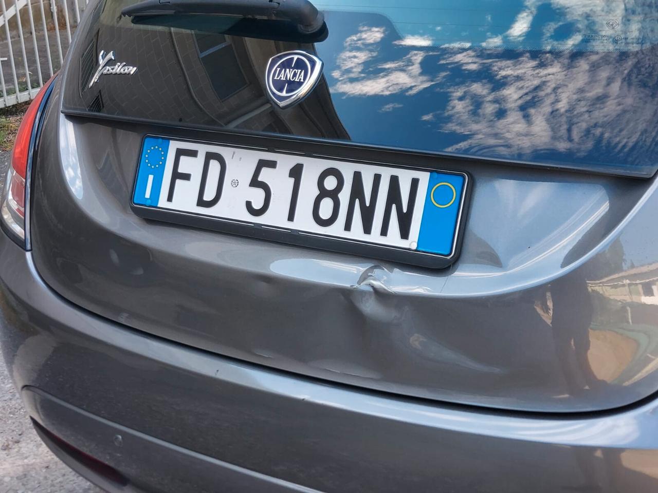 Lancia Ypsilon 1.2 benzina 69 CV 5 porte Gold