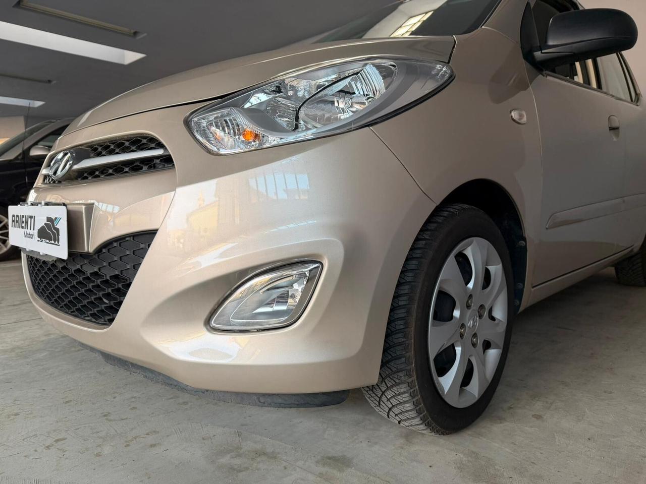 Hyundai i10 1.1cc LIKE 69cv - 24.000 KM REALI!