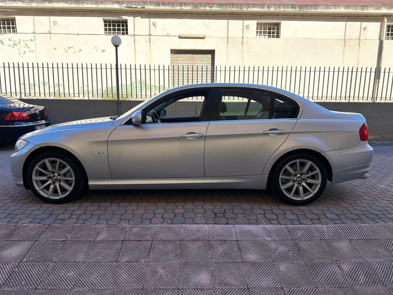 Bmw 325 325i 3.000cc Manuale E90 Lci