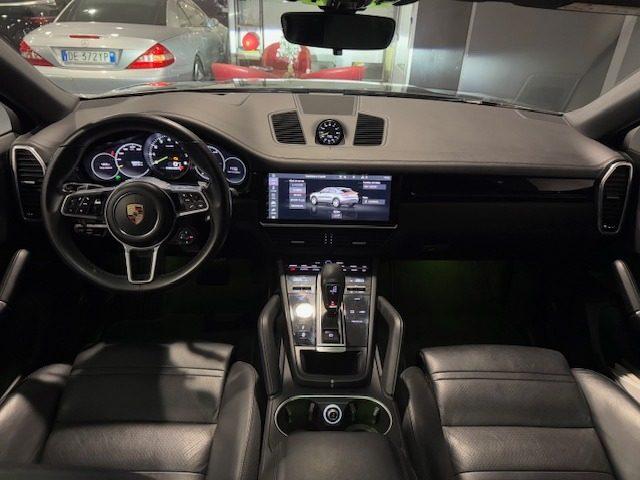 PORSCHE Cayenne Coupé 3.0 V6 Hybrid EDITION BLACK