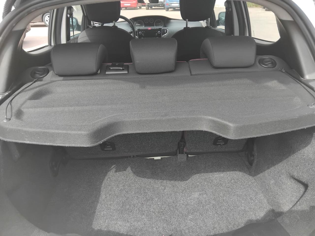 LANCIA YPSLON 1.3 MULTIJET 95CV 12 MESI GARANZIA