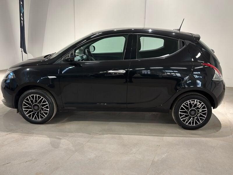 Lancia Ypsilon Ypsilon 1.0 FireFly 5 porte Hybrid Platino