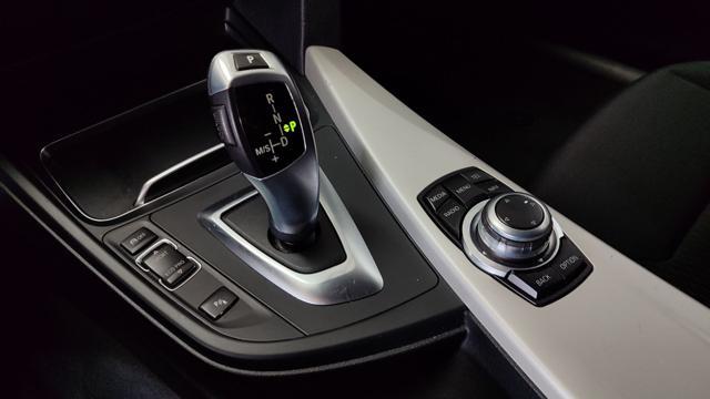 BMW 320 d XDrive Touring Business Advantage