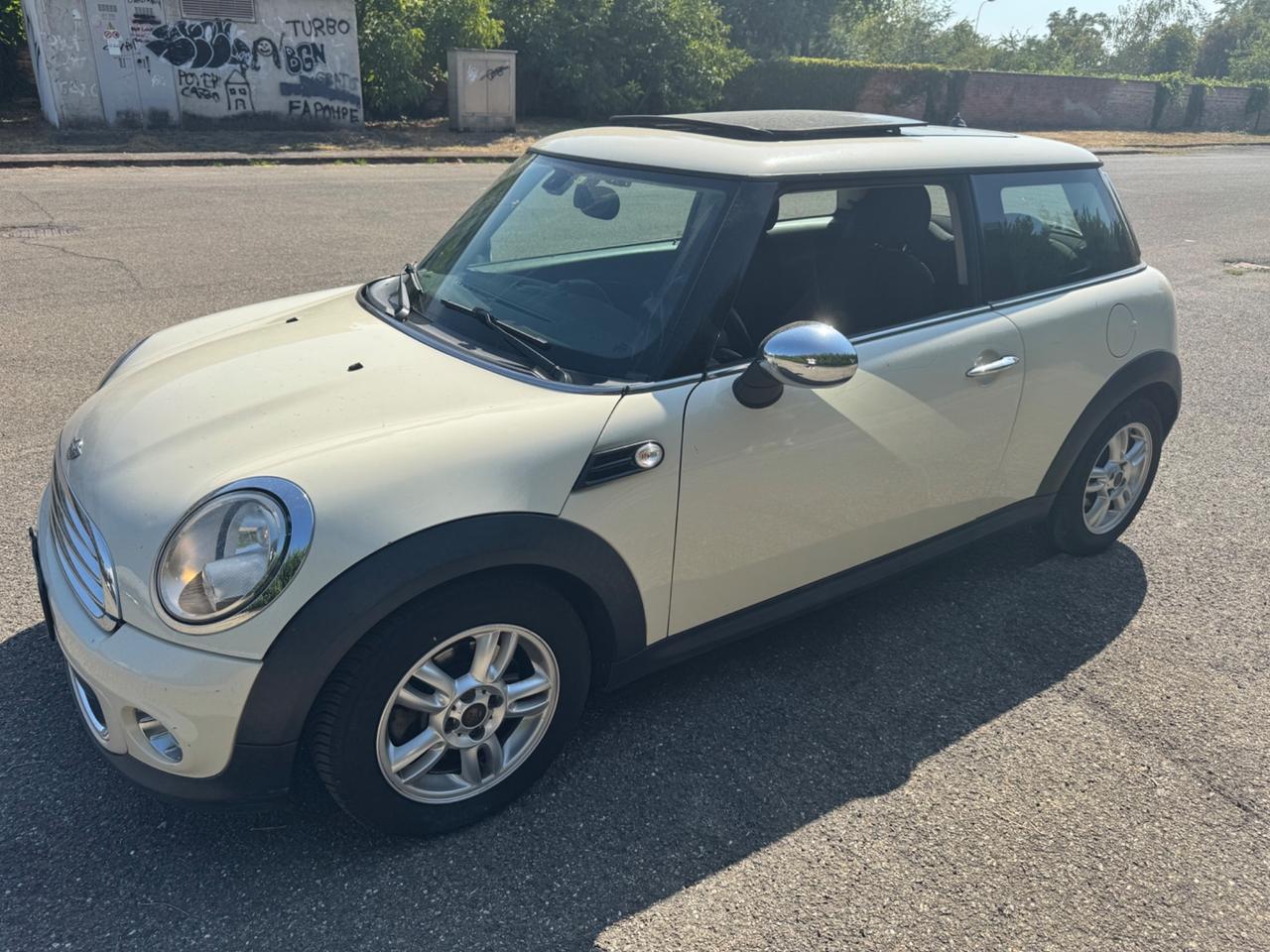 Mini 1.6 16V One (55kW)