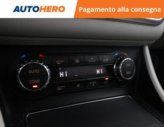 MERCEDES-BENZ GLA 200 d Automatic 4Matic Sport