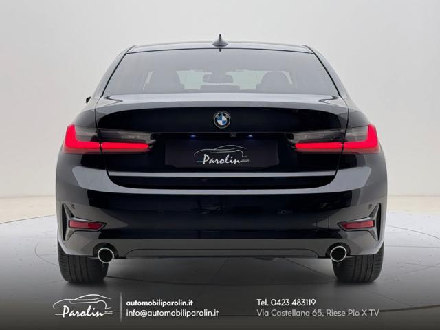 BMW 318 d 48V Sport Aut. Berlina Black pack-Telecamera-LED