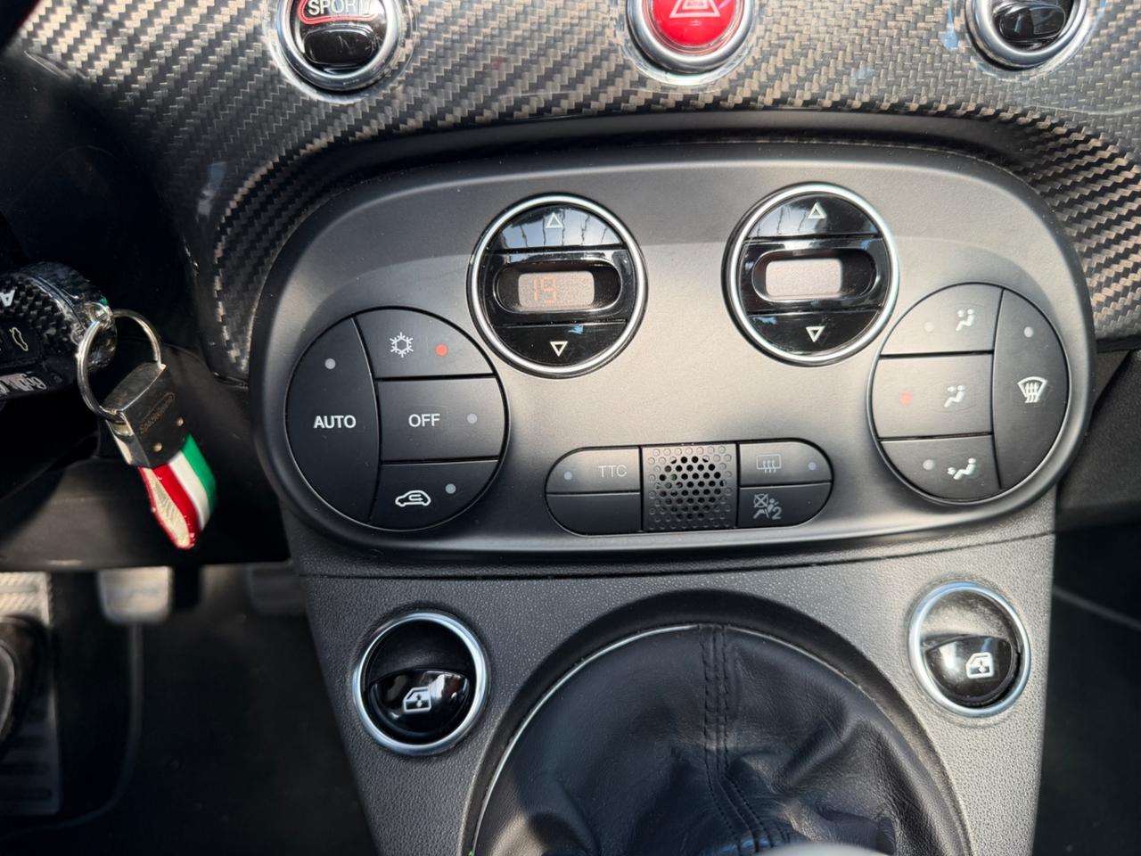 Abarth 695 C 1.4 Turbo T-Jet XSR Yamaha Limited Edition