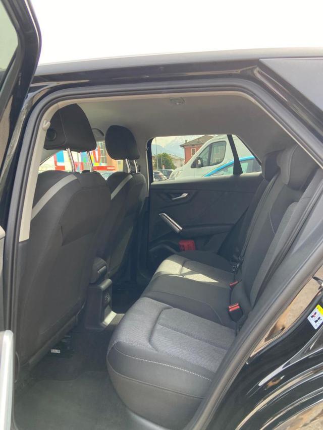 AUDI Q2 1.6 TDI Business Design